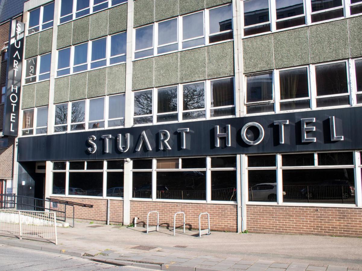 Stuart Hotel Luton  Bagian luar foto